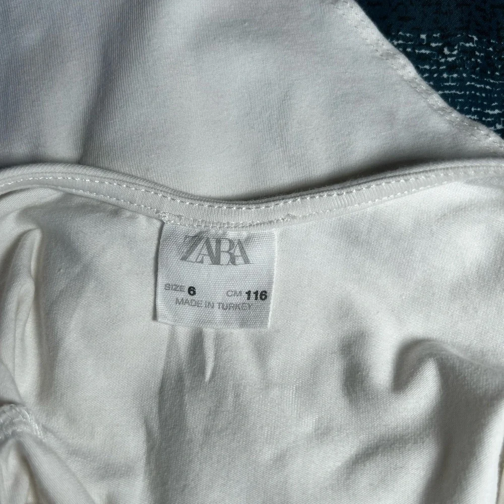 White Eyelet Ruffle Kids One Piece 3/6months infant (c) - Picture 6 of 7